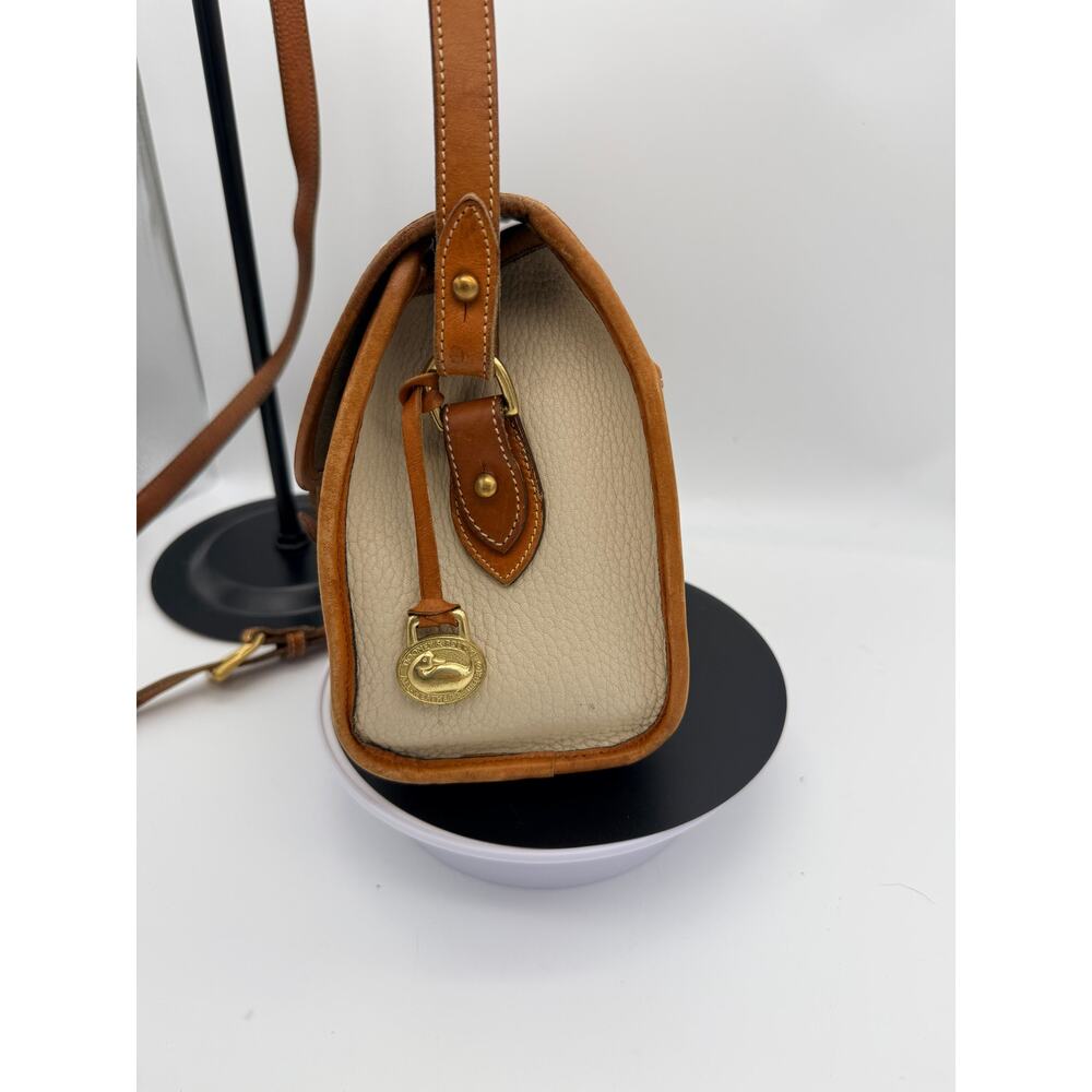 Authentic Vintage Dooney & Bourke All-Weather (AWL) Classic Medium Essex Bag - Picture 3 of 15